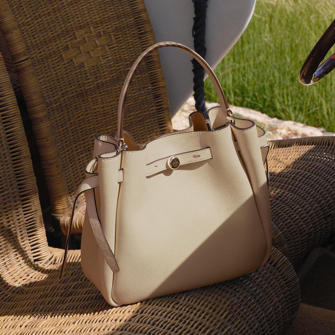 TORY BURCH XUÂN-HÈ 2026: THỜI TRANG KHÔNG CẦN KỊCH BẢN 9