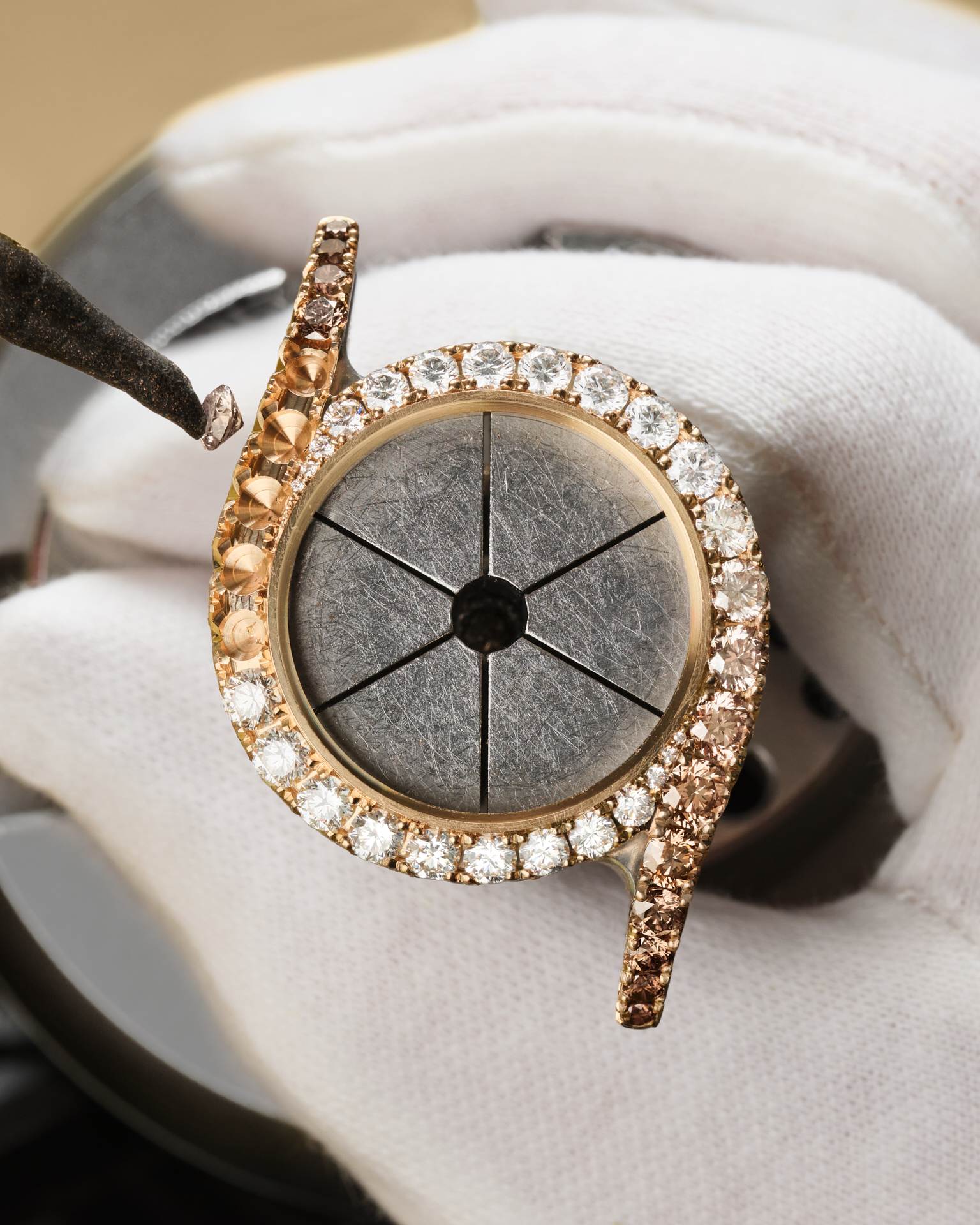 “Mỗi tối là một gala” với hai mẫu đồng hồ dạ tiệc piaget mới 9