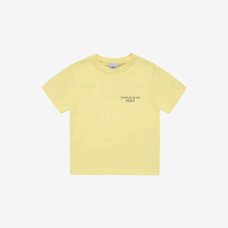 Áo Thun Basic Logo Vàng Nhạt