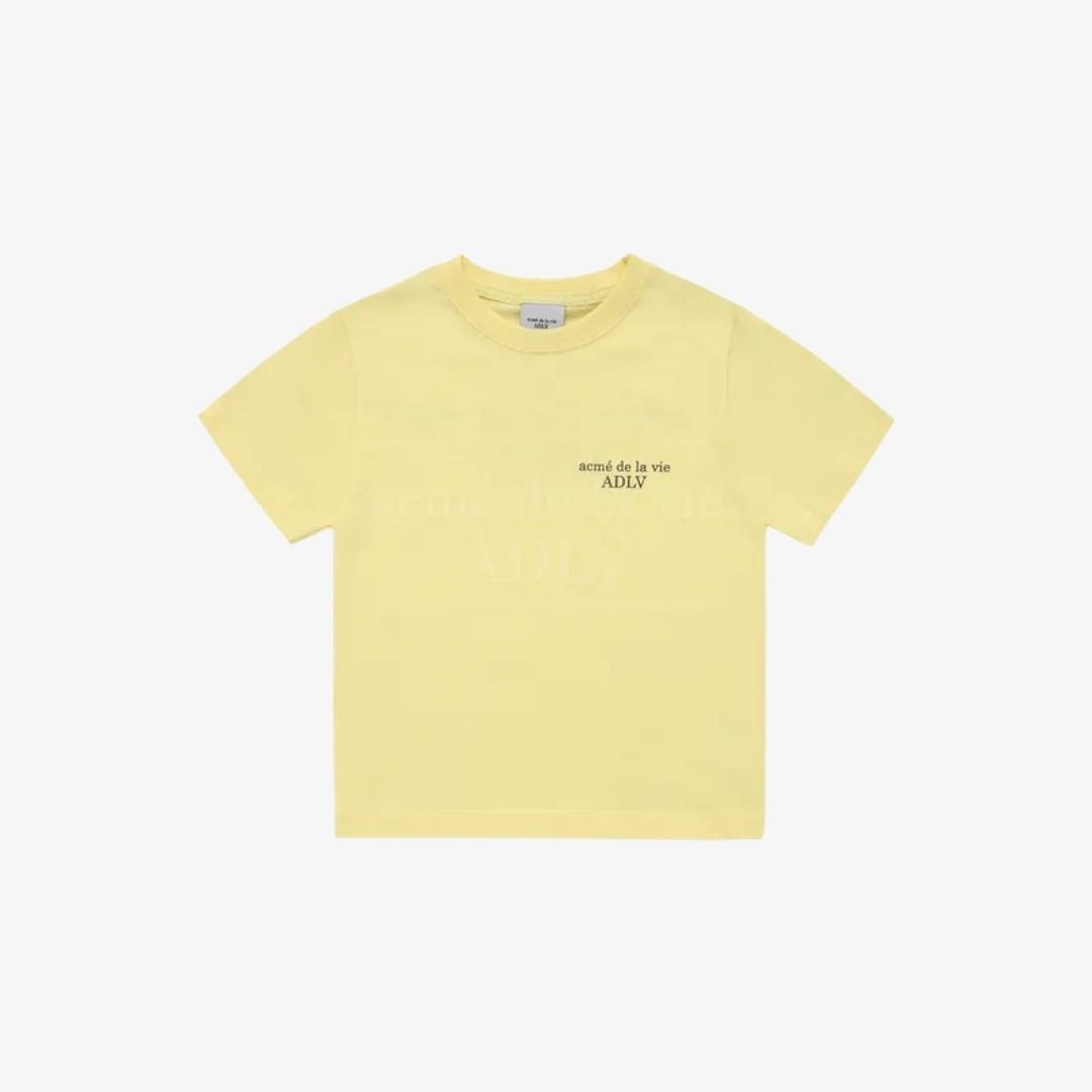 Áo Thun Basic Logo Vàng Nhạt