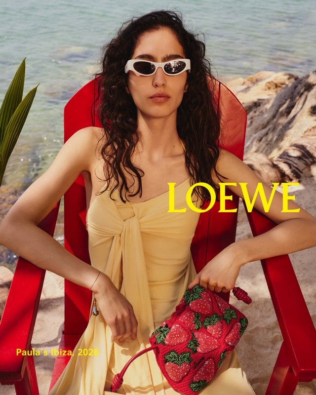 LOEWE MỜI BẠN VÀO HẠ CÙNG PAULA'S IBIZA 2026 13