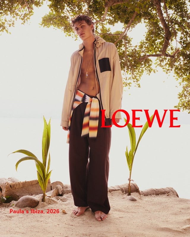 LOEWE MỜI BẠN VÀO HẠ CÙNG PAULA'S IBIZA 2026 19