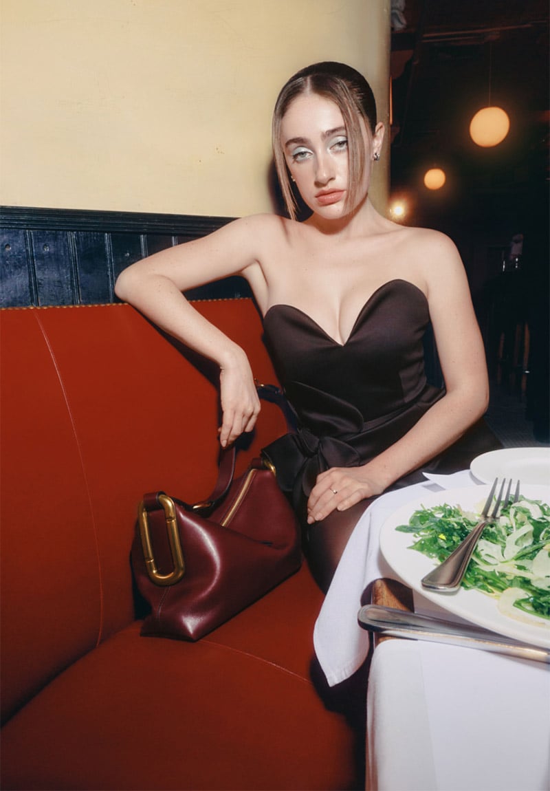 MARC JACOBS THE SCENE: CHIẾC TÚI CỦA “NHÂN VẬT CHÍNH” 15