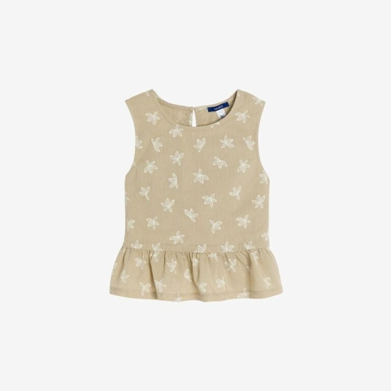 Áo vest in họa tiết có bèo nhún