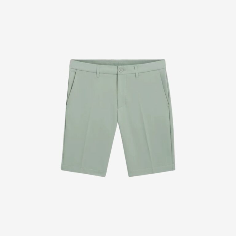 Quần short dáng slim fit