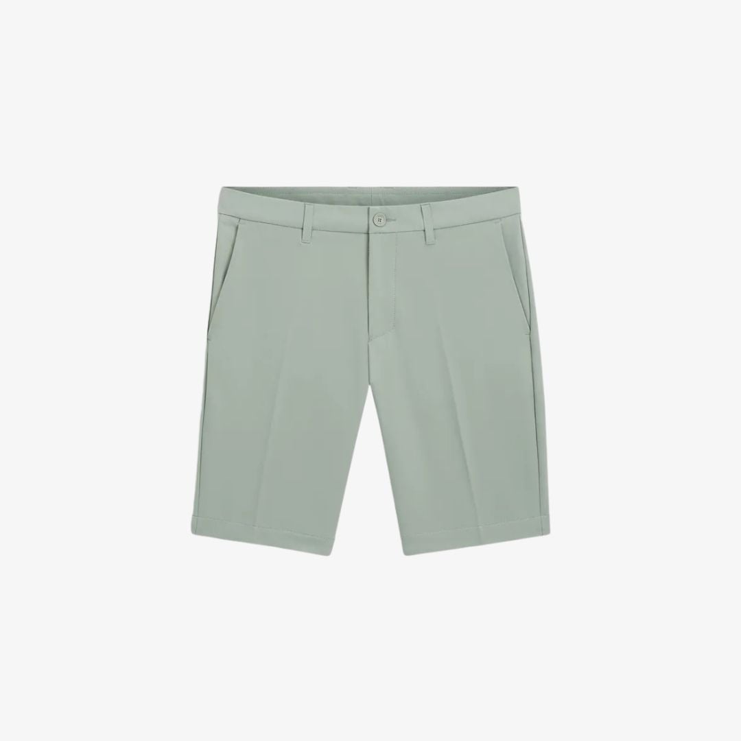 Quần short dáng slim fit