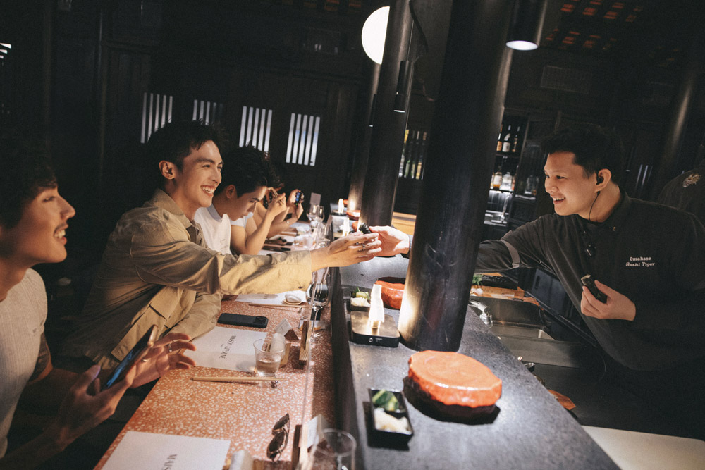 OMAKASE CÙNG MAISON KITSUNÉ: NHÀ CÁO RA MẮT BST MỚI CÙNG DÀN KOLS ĐÌNH ĐÁM 23
