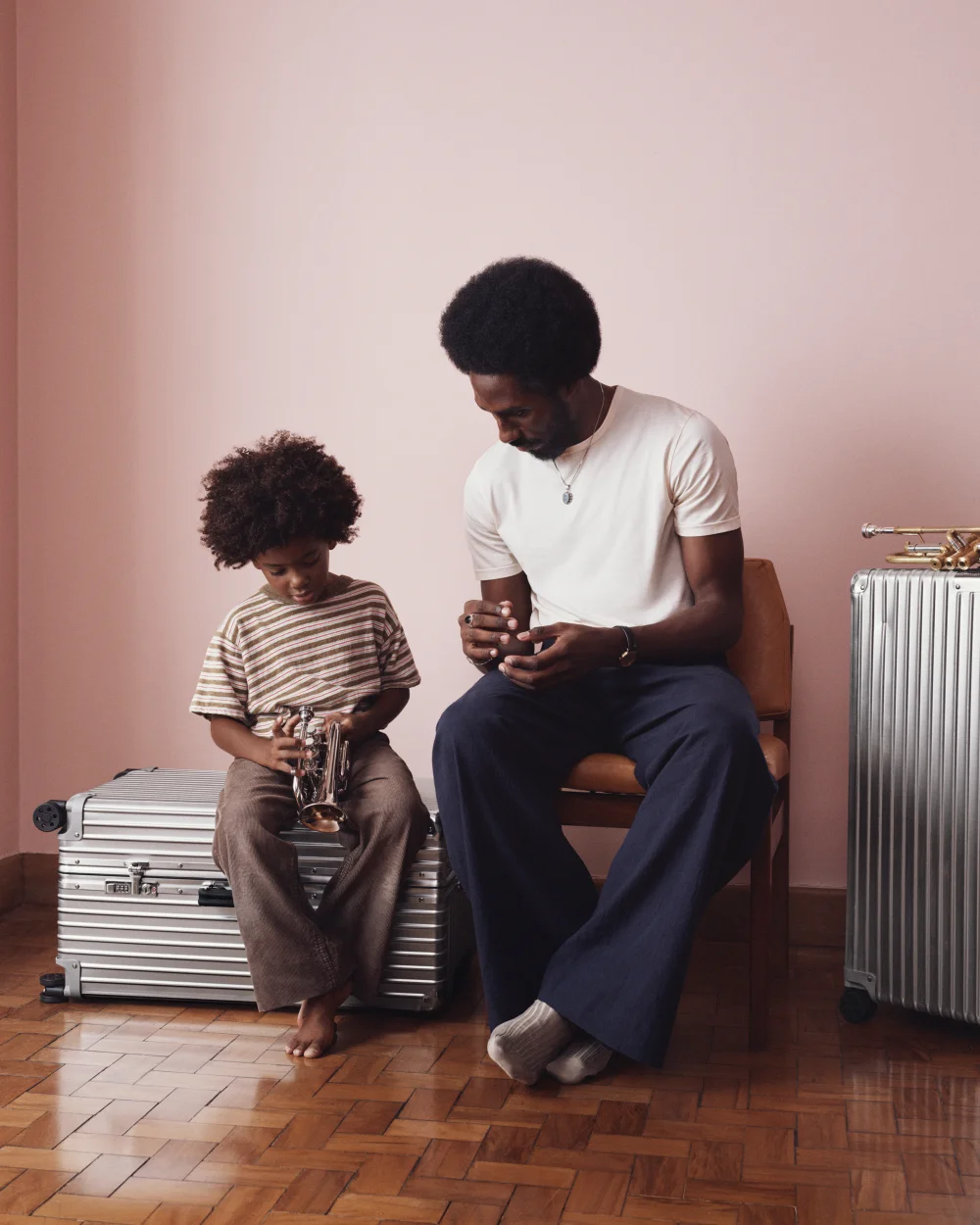 RIMOWA RA MẮT CHIẾN DỊCH MỚI “FOR A LIFETIME OF LIVES”, KHẮC HỌA MỐI GẮN KẾT BỀN VỮNG GIỮA CHUYỂN ĐỘNG, THỦ CÔNG VÀ MỤC ĐÍCH SỐNG 5
