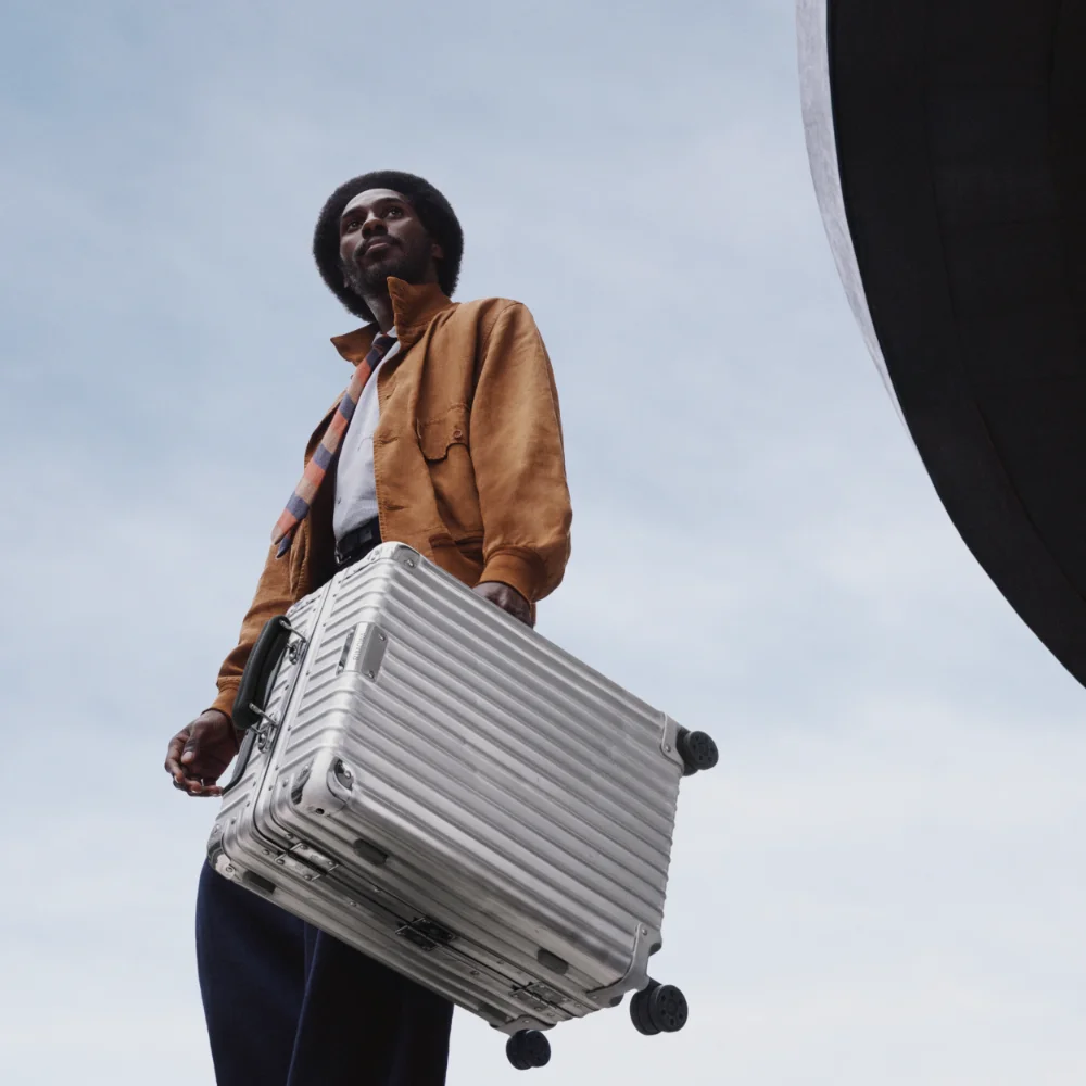 RIMOWA RA MẮT CHIẾN DỊCH MỚI “FOR A LIFETIME OF LIVES”, KHẮC HỌA MỐI GẮN KẾT BỀN VỮNG GIỮA CHUYỂN ĐỘNG, THỦ CÔNG VÀ MỤC ĐÍCH SỐNG 9