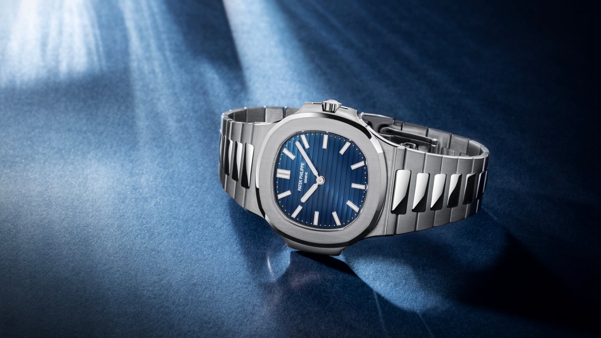 “LỄ KỶ NIỆM VÀNG” CỦA PATEK PHILIPPE NAUTILUS: 50 NĂM, MỘT TRIỂN LÃM VÀ 4 ĐỒNG HỒ MỚI 11