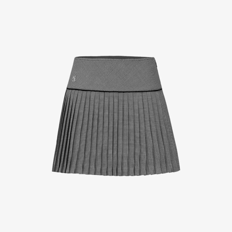 Chân váy xếp ly dáng xòe đính pha lê