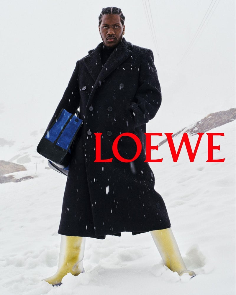 LOEWE Thu Đông 2026: Cuộc phiêu lưu trên đỉnh Mont Blanc 19
