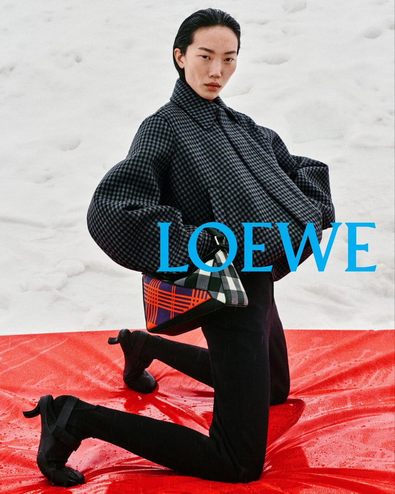 LOEWE Thu Đông 2026: Cuộc phiêu lưu trên đỉnh Mont Blanc 23