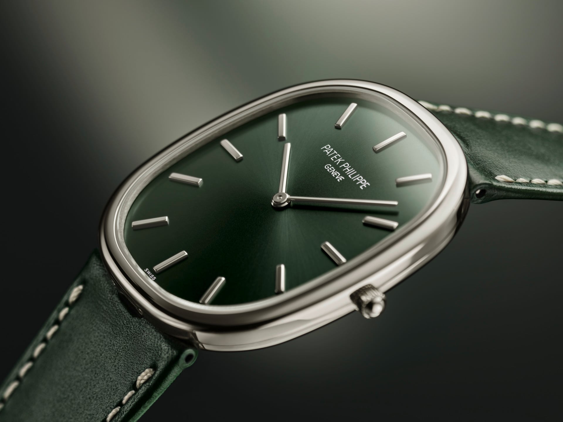 GOLDEN ELLIPSE MỚI: PHỦ XANH BIỂU TƯỢNG TỐI GIẢN CỦA NGHỆ THUẬT ĐỒNG HỒ PATEK PHILIPPE 5