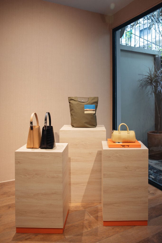 LONGCHAMP MỜI GỌI GIỚI MỘ ĐIỆU BƯỚC VÀO “NGÔI NHÀ NGHỆ THUẬT” TẠI GALLERY MEDIUM 7