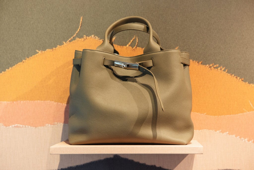 LONGCHAMP MỜI GỌI GIỚI MỘ ĐIỆU BƯỚC VÀO “NGÔI NHÀ NGHỆ THUẬT” TẠI GALLERY MEDIUM 15