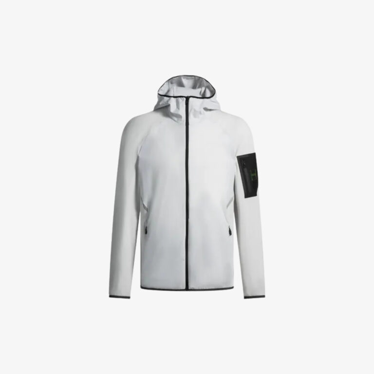 Áo khoác Urban Eilat với chi tiết patch