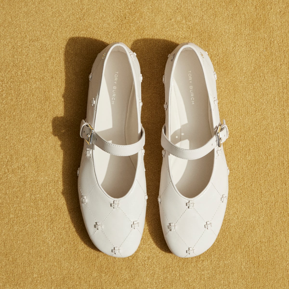 TORY BURCH | BUNNY KNOT & Bộ sưu tập Thu-Đông 2026 20