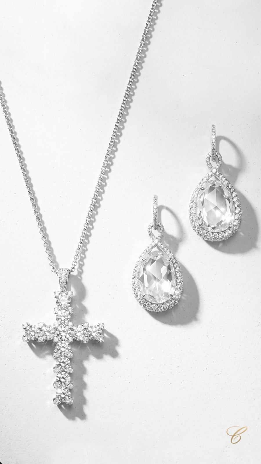 CHOPARD “CHIẾM SÓNG” THẢM ĐỎ ACADEMY MUSEUM GALA 36 CHOPARD “CHIẾM SÓNG” THẢM ĐỎ ACADEMY MUSEUM GALA 35
