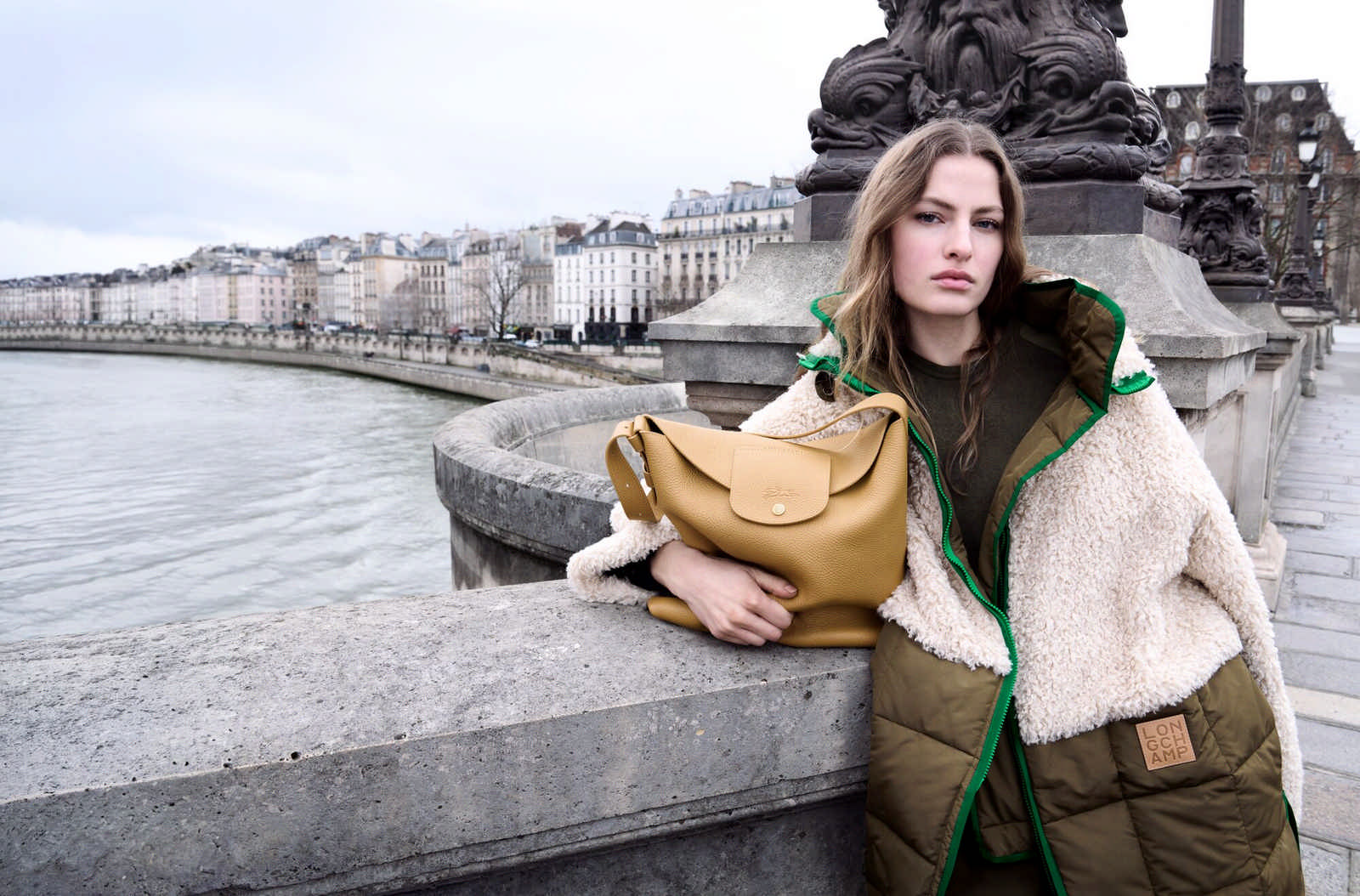 LONGCHAMP THU ĐÔNG 2026: PARIS QUA LĂNG KÍNH SÁNG TẠO ĐỘC ĐÁO 5