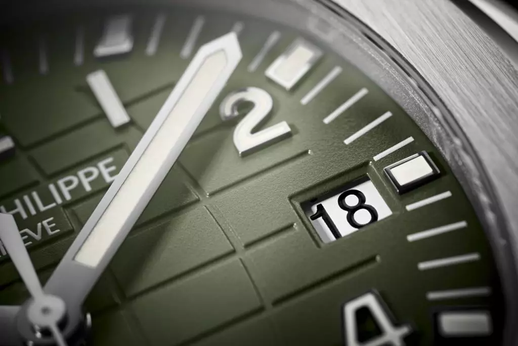 Patek Philippe Aquanaut - Tôn vinh khúc giao thời rực rỡ 14 Patek Philippe Aquanaut - Tôn vinh khúc giao thời rực rỡ 13