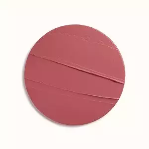 rouge-hermes-matte-lipstick-rose-boise--60001MV048-worn-11-0-0-1700-1700-q99_b