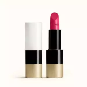 rouge-hermes-satin-lipstick-rose-dakar--60001SV059-worn-1-0-0-1700-1700-q99_b