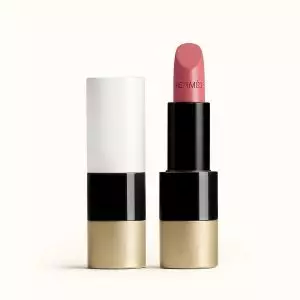 rouge-hermes-satin-lipstick-rose-encens--60001SV018-worn-1-0-0-1700-1700-q99_b