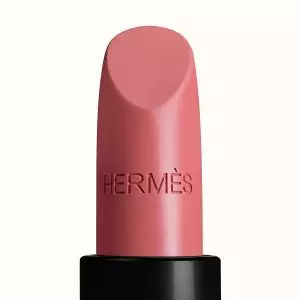 rouge-hermes-satin-lipstick-rose-encens--60001SV018-worn-3-0-0-1700-1700-q99_b