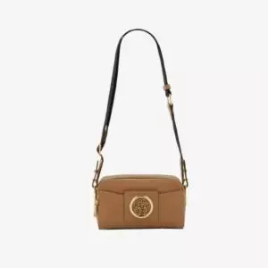 Sản phẩm mới tại Lancel Việt Nam 172 Túi đeo chéo camera