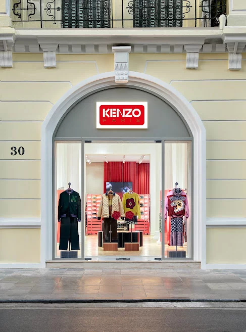 CHIÊM NGƯỠNG CỬA HÀNG MỚI CỦA KENZO, ĐÓN ĐẦU XU HƯỚNG VỚI BST THU - ĐÔNG 2022 TỪ NIGO 2 CHIÊM NGƯỠNG CỬA HÀNG MỚI CỦA KENZO, ĐÓN ĐẦU XU HƯỚNG VỚI BST THU - ĐÔNG 2022 TỪ NIGO 1