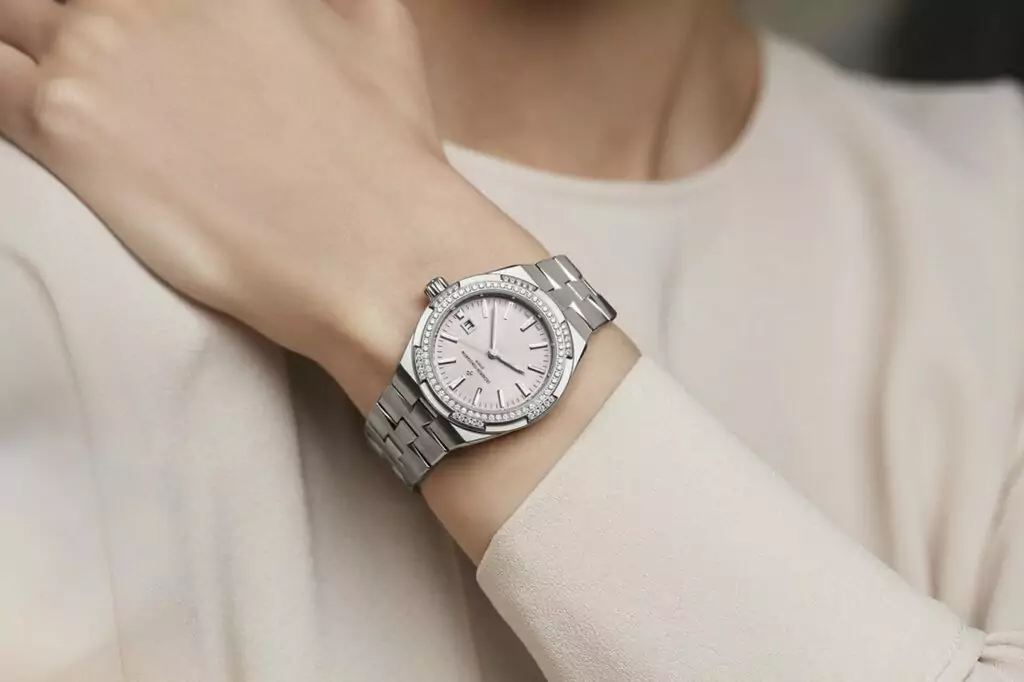 Thương hiệu đồng hồ lâu đời nhất thế giới mang đến điều gì tại Watches & Wonders 2023 17
