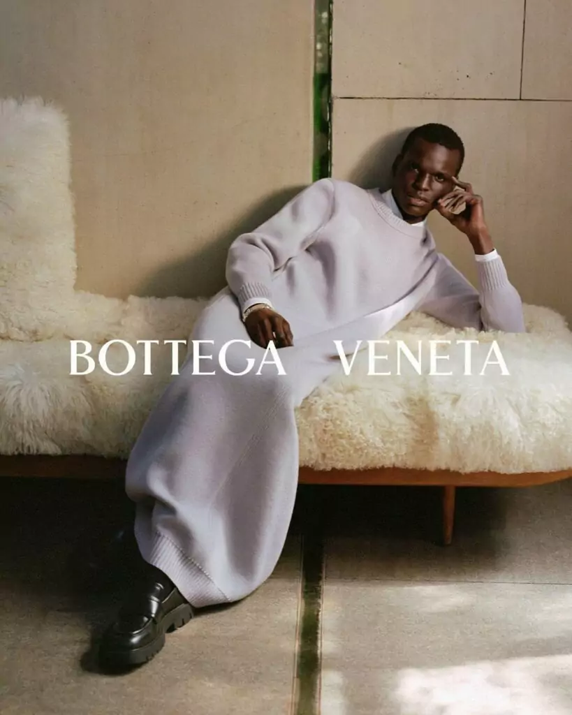 Bottega Veneta Mùa Đông 2023: Trong giản dị có cầu kỳ, trong kín đáo có phô trương 5