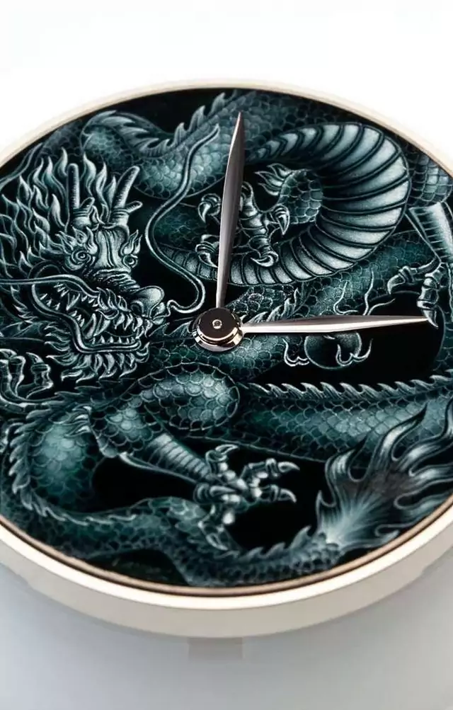 Đồng hồ tráng men Cabinotiers Grisaille nổi bật hình rồng huyền thoại 11
